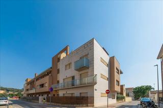 Flat  Carrer de caselles. Piso con parking