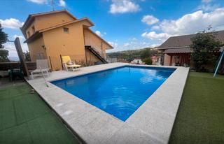 Chalet en Cànoves i Samalús. Casa con piscina