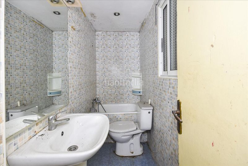 Foto 02e012b1-1016-4362-9a8a-1d00ca168b2e. Piso  en venta en Casc Antic Ripollet