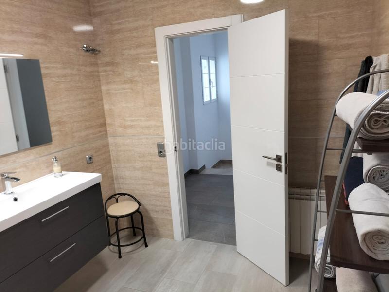 Foto 163e7807-7ab5-4cfe-90d6-5e4a1d6a84e9. Casa amb xemeneia calefacció aparcament piscina a Lliçà d´Amunt