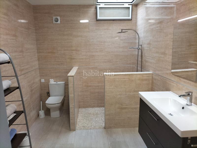 Foto 1d3b6ddd-80d2-4891-80f0-fc91b09e84fb. Casa amb xemeneia calefacció aparcament piscina a Lliçà d´Amunt