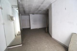 Lloguer Local Comercial  Carrer miguel de cervantes. Local en alquiler