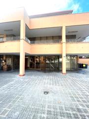 Lloguer Local Comercial  Rambla de pompeu fabra. Local en alquiler