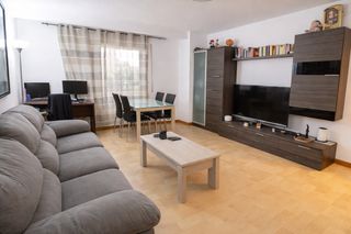 Pis  Carrer tamarit. Piso reformado en venta