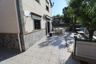 Casa en Parets del Vallès. Casa a 4 vientos muy luminosa con opción de unificar, gran terra
