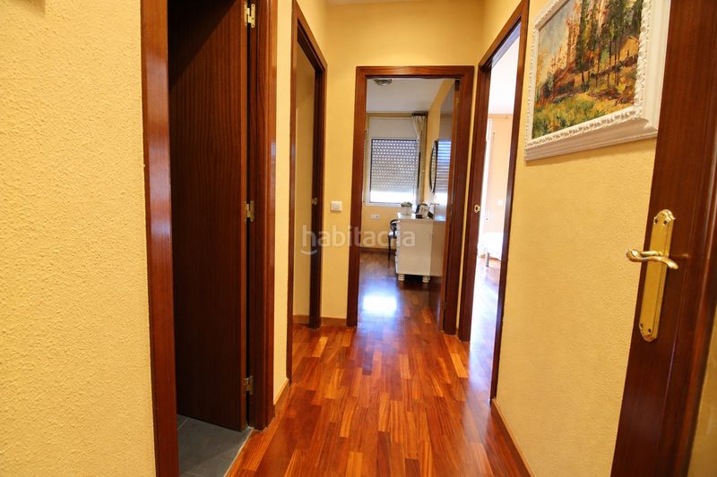 Foto 11114e60-ae6b-4f56-ac35-55065a557bf4. Duplex with heating parking in Eixample Sabadell