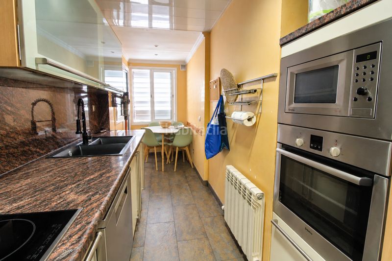 Foto d38997a1-5072-481f-adb0-b87127383508. Duplex with heating parking in Eixample Sabadell