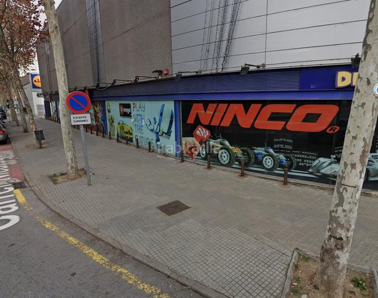 Foto e0b7178f-0209-421c-9058-d7fc97a27bfd. Local comercial venta local con parking en Can Borrell Mollet del Vallès
