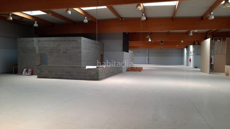 Foto 843c4b8f-15f9-4471-99f9-97f9b37b4490. Local comercial en carrer de francesc ferrer i guàrdia 30 venta local centro comercial gallecs en Mollet del Vallès