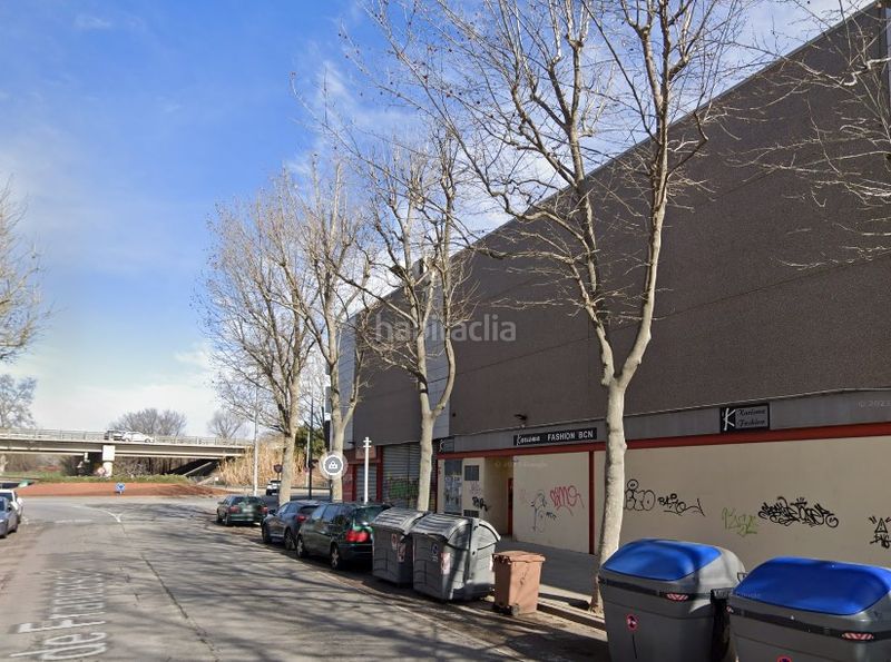 Foto 5627159a-0bf7-4b0b-bb26-d9de85142876. Local comercial en carrer de francesc layret 36b "centro comercial gallecs" en venta en Mollet del Vallès