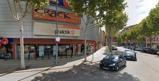 Geschäftsraum in Carrer de francesc layret 36b. "centro comercial gallecs" en venta