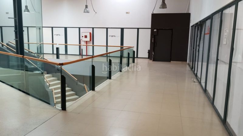 Foto 88bc1604-1bef-4804-b19b-d190cd3eae49. Local comercial en carrer de francesc layret 36b "centro comercial gallecs" en venta en Mollet del Vallès