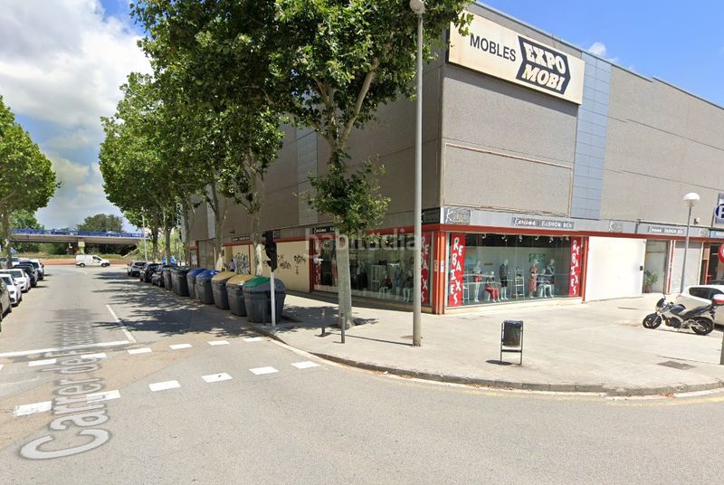 Foto a591ee20-6089-492f-a952-d7e1937b8e22. Local comercial en carrer de francesc layret 36b "centro comercial gallecs" en venta en Mollet del Vallès