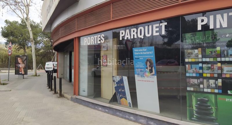 Foto e5796699-4868-4e9c-942d-9b7b677fd82c. Local comercial en carrer de francesc layret 36b "centro comercial gallecs" en venta en Mollet del Vallès
