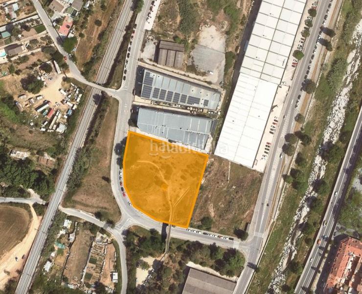 Foto 3d877e6d-2209-4de6-99db-f2eb065e705d. Solar industrial terreno industrial en Zona Nord Rubí