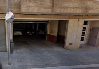 Parking coche  Carrer de narcís monturiol. Lote 64 plazas de parking + local