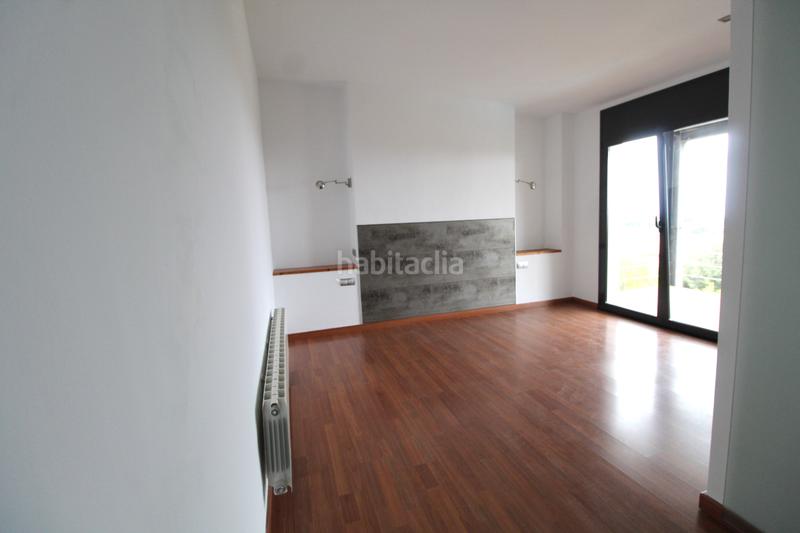 Foto 4c1fc269-5363-46c2-998e-e0291051a2af. Chalet casa con piscina en Bigues i Riells