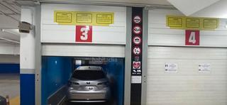 Aparcament cotxe a Gòtic