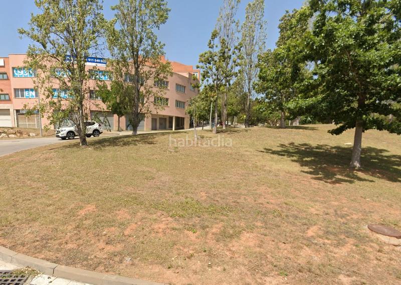 Foto 5c08a604-c919-45ab-adc2-2de51d56f35e. Local comercial en avinguda cornisa 11 edificio en venta en Santa Coloma de Cervelló