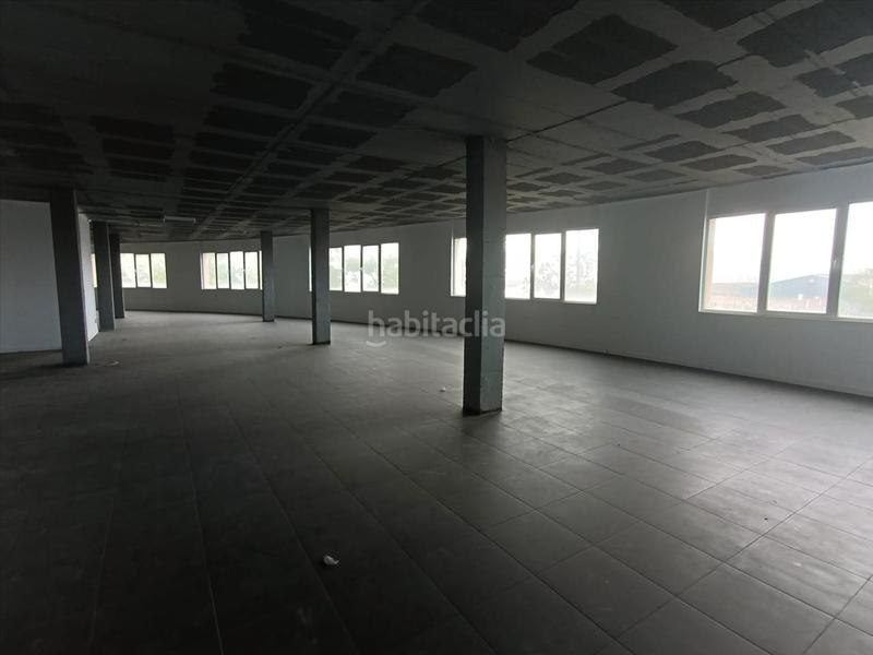 Foto daec66de-cad0-4e54-bc91-590480b48819. Local comercial en avinguda cornisa 11 edificio en venta en Santa Coloma de Cervelló