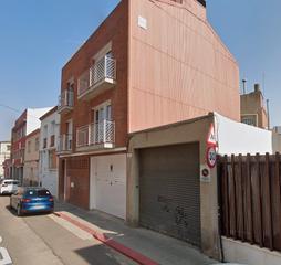 Edifici a Creu Alta. Edificio de 3 pisos y parking en venta
