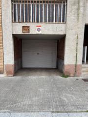 Autoparkplatz  Avinguda d'antoni gaudí. Plaza parking