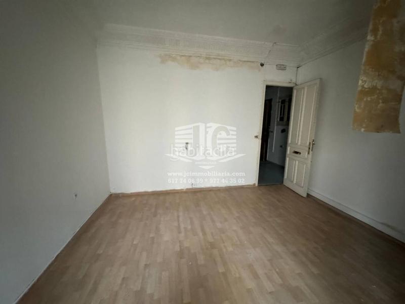 Foto f6bb6683-1229-4308-9343-e60c1b9037e5. Piso  en venta en el centro comercial . en Centre Tortosa