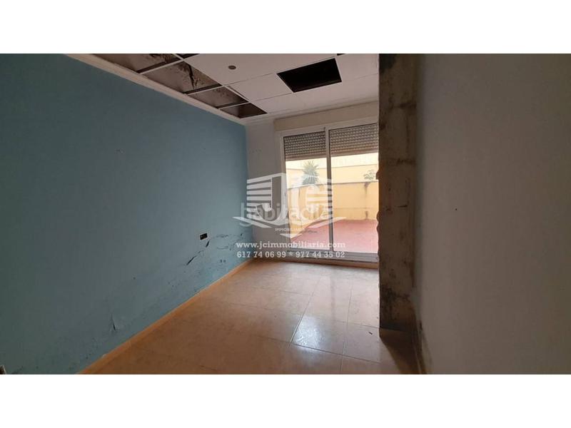 Foto 33130aab-b3ea-43d5-a211-711ccd47327d. Piso  en venta, en Ulldecona