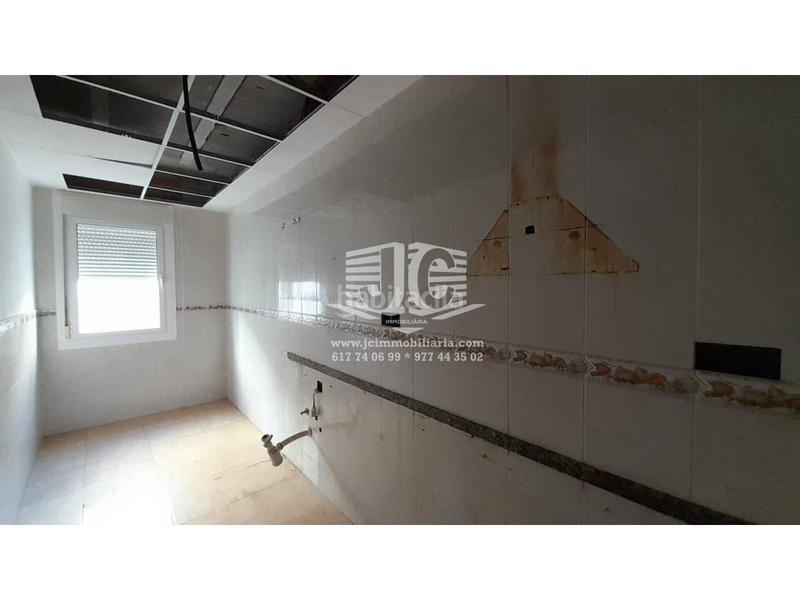 Foto e82e6ccc-31e7-4a84-a5c1-10ea3236b577. Piso  en venta, en Ulldecona