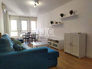 Rent Flat  Calle galeries sant blai. Piso en alquiler en el centro de tortosa