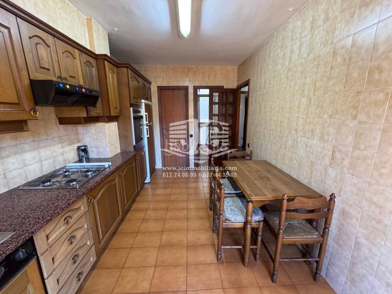 Foto 31a6846a-3864-4d63-98d0-285e3e8c1a45. Piso  en venta en Centre en Centre Tortosa