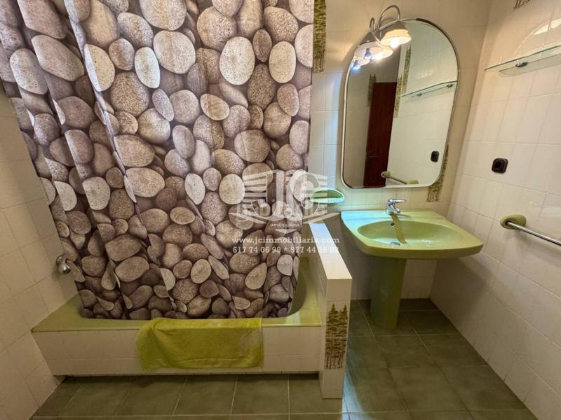Foto 8f6d415b-380a-4777-a7be-148f228c9de5. Piso  en venta en Centre en Centre Tortosa