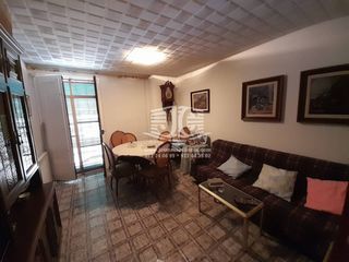 Casa en Centre. Casa en venta en sant llàtzer, tortosa
