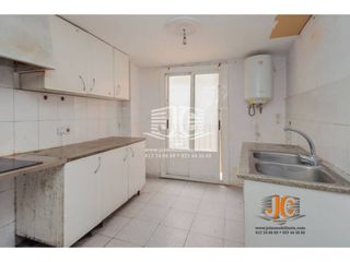 Flat  Calle de la sang primer. Piso en venta en tortosa