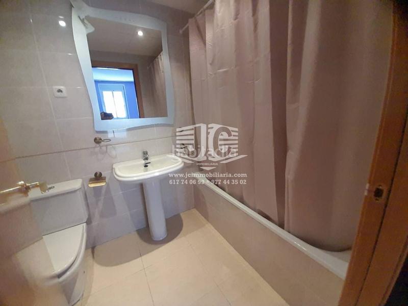 Foto 72d43df1-081b-4e16-a55d-ac9d88c07885. Alquiler piso alquiler de un piso , zona universitaria en Tortosa