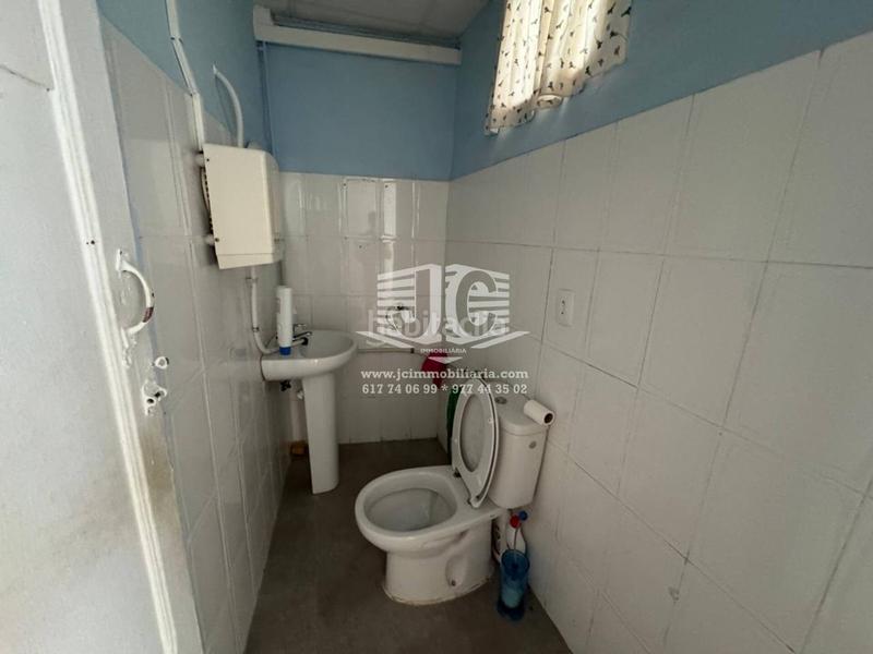 Foto e8e5ebcf-1f24-423e-8bdd-ef001424afe8. Alquiler local comercial local en alquiler en Centre en Tortosa