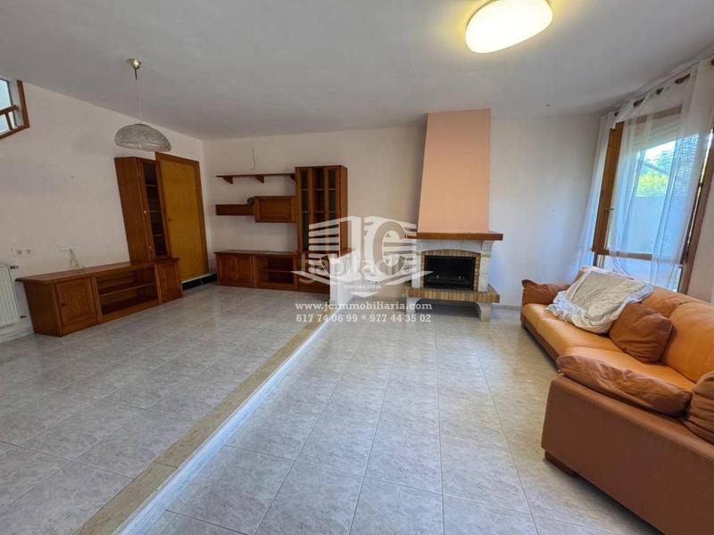 Foto bcdb74c8-822a-4f9c-88d9-bb2aff24531a. Casa amb calefacció aparcament piscina a Sant Llatzer Tortosa