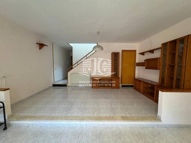 Foto e6b84594-f4cc-475f-8956-4715dbcb118c. Casa amb calefacció aparcament piscina a Sant Llatzer Tortosa