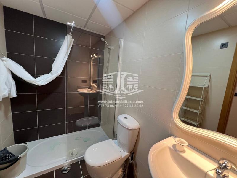 Foto e0f03c17-27b4-4604-8a1e-07ae30e73199. Alquiler piso  en alquiler, centro en Centre Tortosa