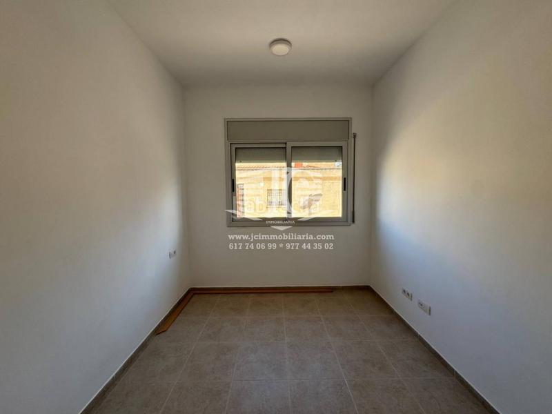 Foto 775ebdfb-4bb4-48cb-8e75-8633cddddf7d. Alquiler piso  en alquiler en laldea en Aldea (L´)