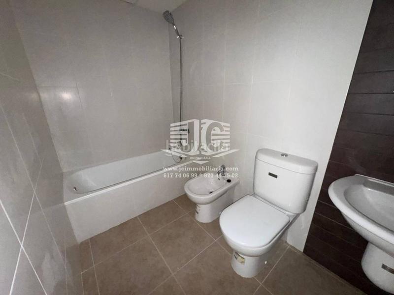 Foto 7fc24646-1a90-49d5-8159-92e3be2a31c6. Alquiler piso  en alquiler en laldea en Aldea (L´)