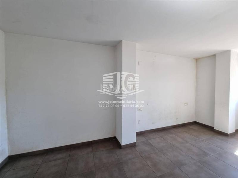 Foto 58b8e15c-cd0c-4920-9f1e-3c422b034fd1. Pis a Avinguda Catalunya Sant Carles de la Ràpita