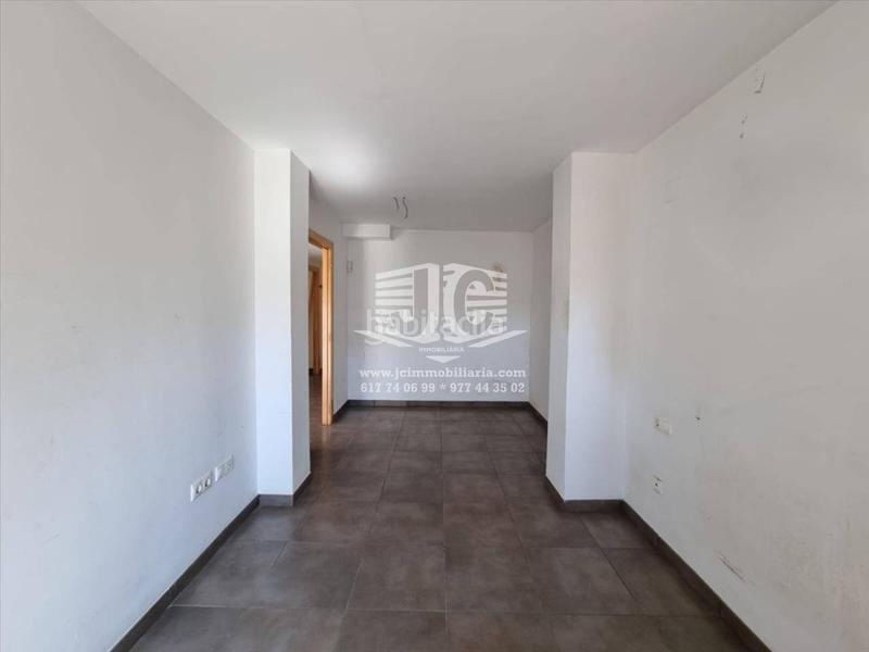 Foto 5e2bbe84-e4a3-47af-96aa-ce0c9ef7f387. Pis a Avinguda Catalunya Sant Carles de la Ràpita