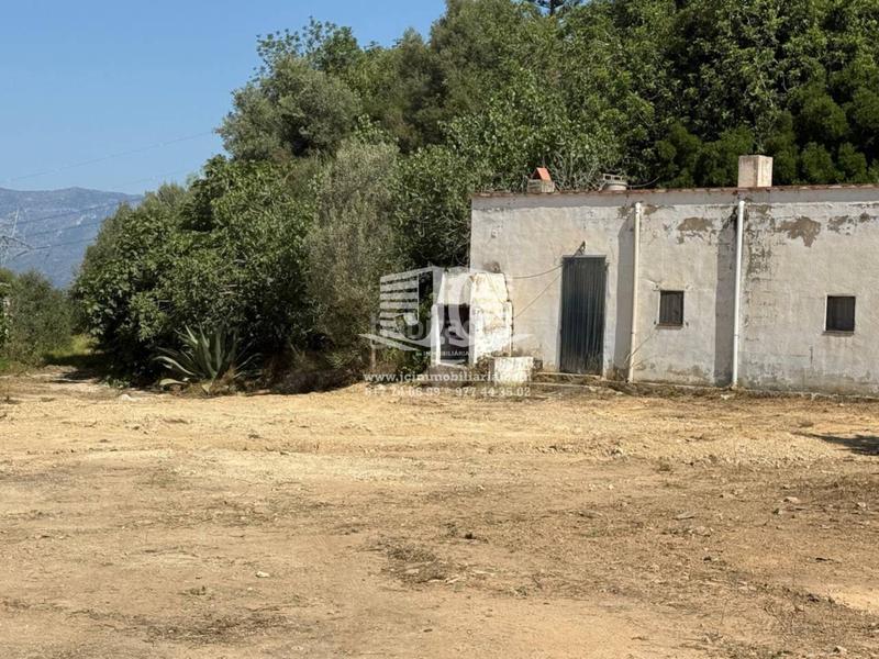 Foto 89e8bfe3-b833-4879-8dc3-e9ab639bb322. Fondo rustico in Masdenverge