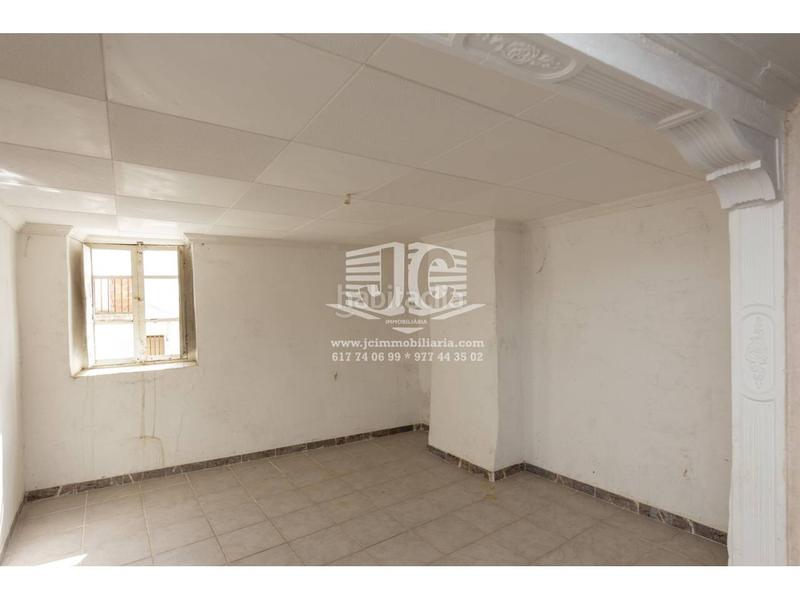 Foto 4630a5a2-a564-4ae7-baa3-6e02b6303905. House in Centre Tortosa