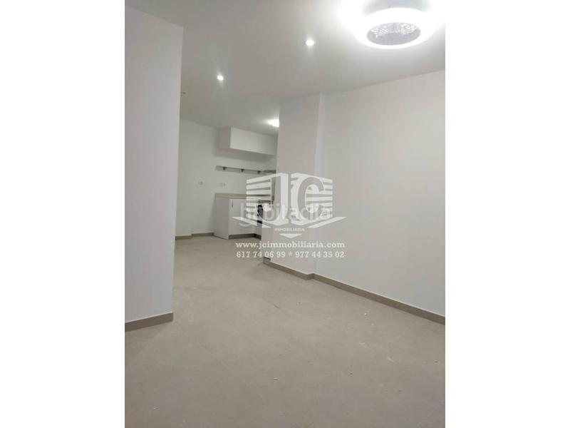 Foto 192f7fdc-c178-49b9-abc9-18eb7cded461. Location appartement dans Tivenys