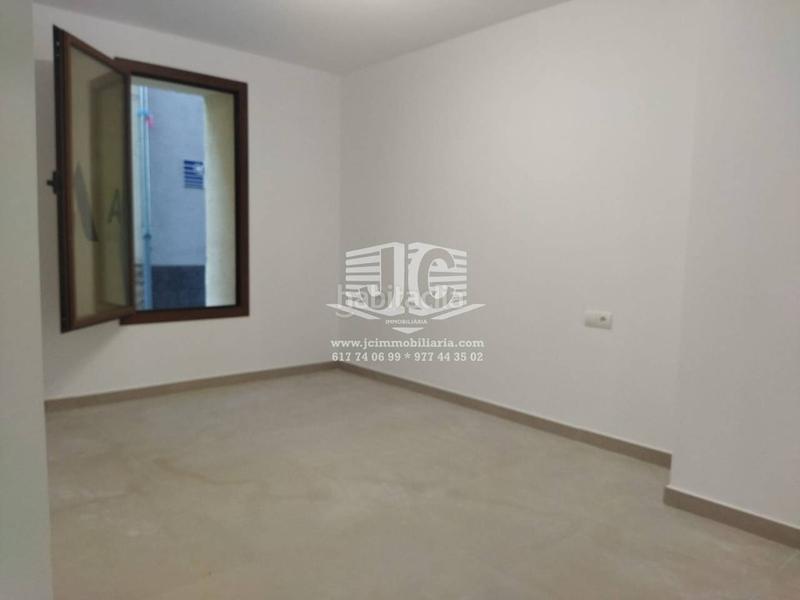 Foto eb4a5fa4-2c89-44b5-86fe-db2a1552a315. Location appartement dans Tivenys