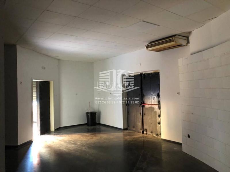 Foto 173fe1e6-619b-4725-8f0a-bd96b795c4cc. Location local commercial dans Roquetes