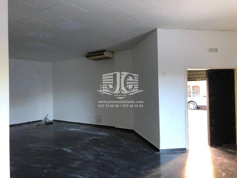 Foto 92391f70-20eb-4994-9d47-be115bec63b4. Location local commercial dans Roquetes