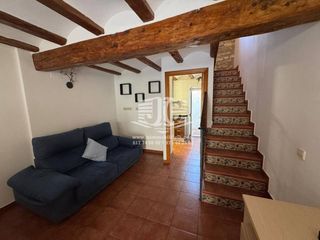 Casa  Calle mateu llassat. Casa en venta en el raval de crist, roquetes.